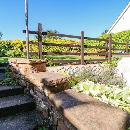 1 Pennine View Long Marton