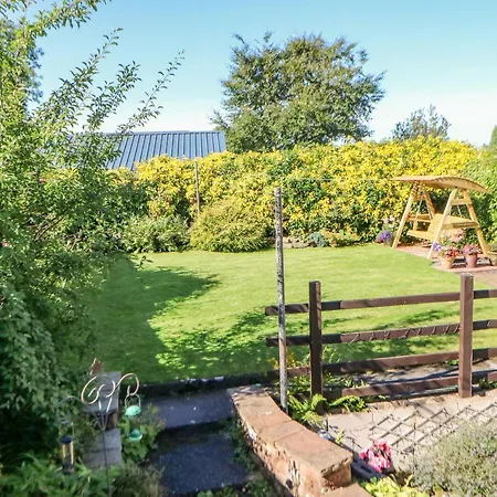1 Pennine View * Long Marton